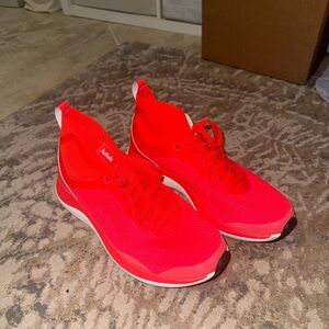 EUC Lululemon Sneakers